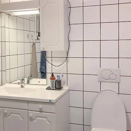 3 Bedroom Beautiful In Feriehus *