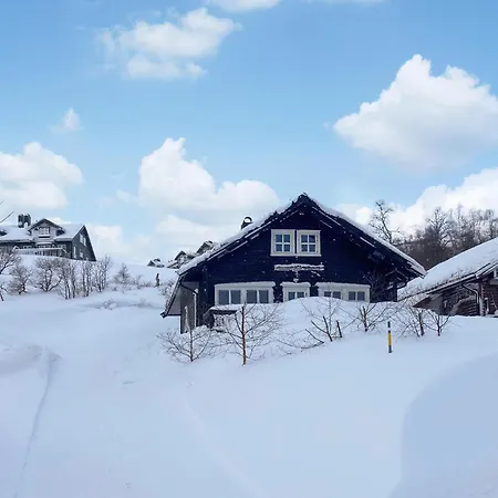 3 Bedroom Beautiful In Feriehus *